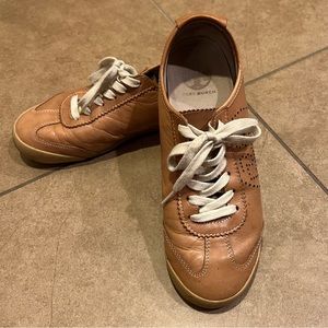Tory Burch Murphy Leather Sneakers in Nude  size 8